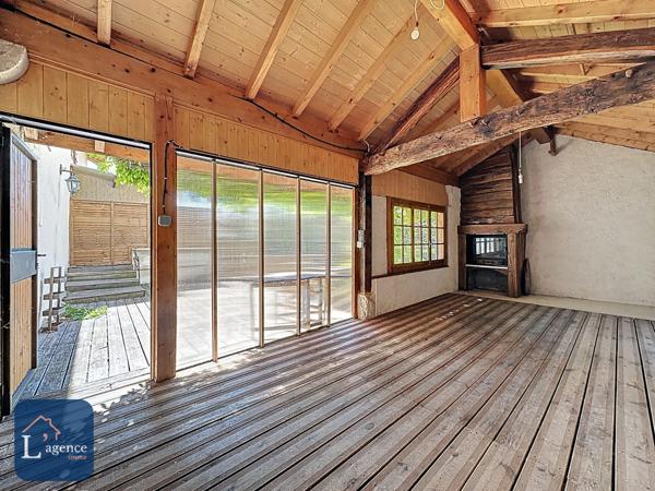 Grange avec Carnotzet potentiel d'habitation de 225 m² à Divonne les Bains