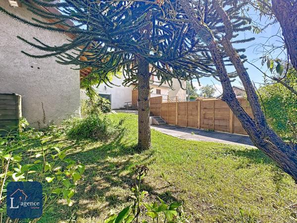 Grange avec Carnotzet potentiel d'habitation de 225 m² à Divonne les Bains