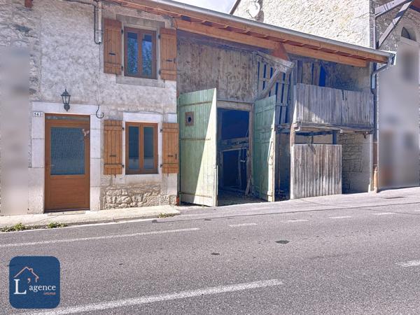 Grange avec Carnotzet potentiel d'habitation de 225 m² à Divonne les Bains