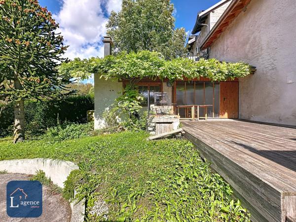 Grange avec Carnotzet potentiel d'habitation de 225 m² à Divonne les Bains