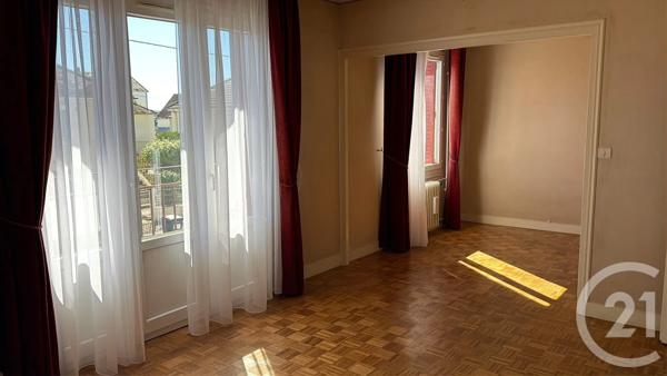 Appartement F4 à vendre  4 pièces - 68 m 2   VARENNES VAUZELLES  - 58