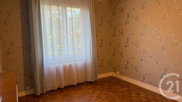 Appartement F4 à vendre  4 pièces - 68 m 2   VARENNES VAUZELLES  - 58