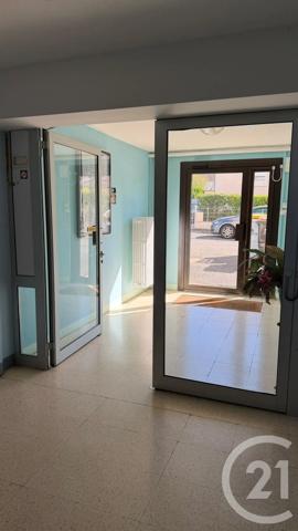 Appartement F4 à vendre  4 pièces - 68 m 2   VARENNES VAUZELLES  - 58