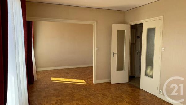 Appartement F4 à vendre  4 pièces - 68 m 2   VARENNES VAUZELLES  - 58
