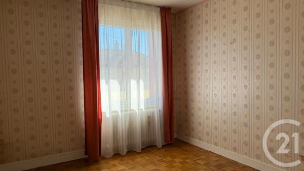 Appartement F4 à vendre  4 pièces - 68 m 2   VARENNES VAUZELLES  - 58