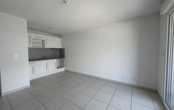 Vente Appartement P2 + parking Sete