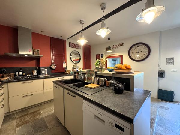 Maison 16 pièces - 410 m² Exclusivité efficity