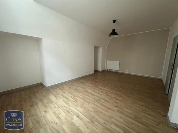 Appartement à louer 2 pièces 53.8m² Cambrai (59400)