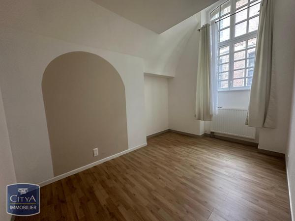Appartement à louer 2 pièces 53.8m² Cambrai (59400)