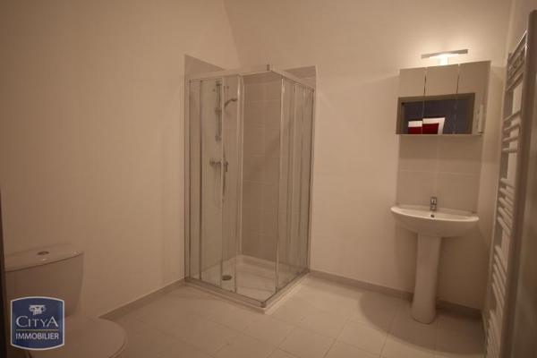 Appartement à louer 2 pièces 53.8m² Cambrai (59400)