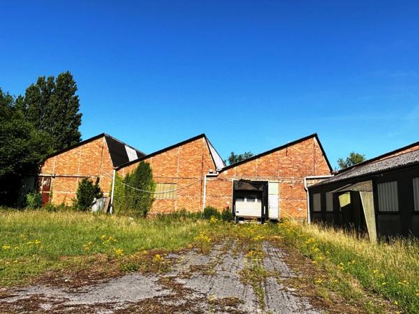 Vente Local industriel 3660 m2 à Busigny