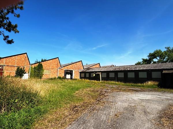 Vente Local industriel 3660 m2 à Busigny