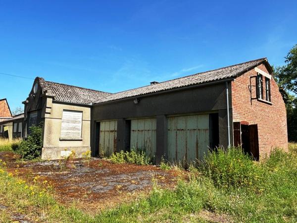 Vente Local industriel 3660 m2 à Busigny