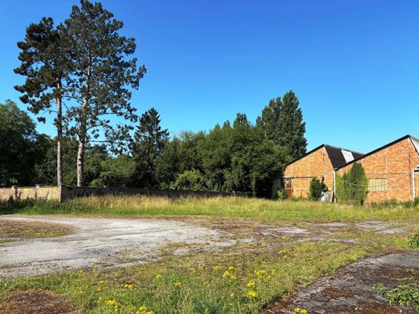 Vente Local industriel 3660 m2 à Busigny