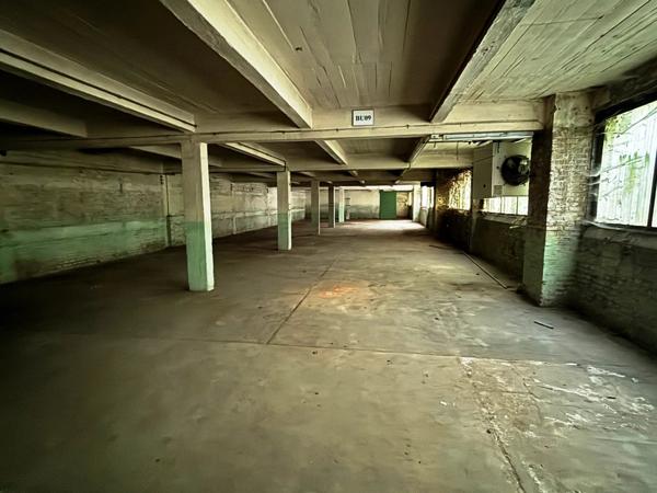 Vente Local industriel 3660 m2 à Busigny