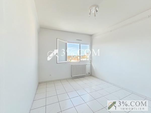 Appartement
                                                                                                                                                                                                                                                                                                                        4 pièce(s)                                                                                                                                                                                                          3 chambre(s)                                                                                                                                                                                                          94  m²