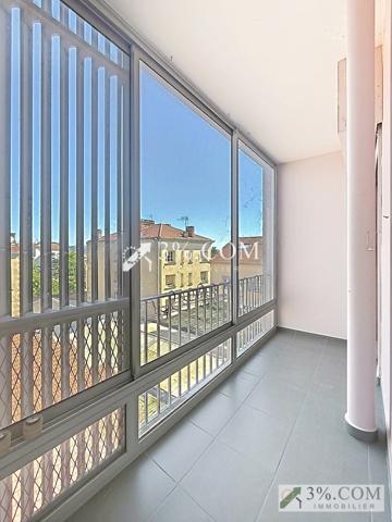 Appartement
                                                                                                                                                                                                                                                                                                                        4 pièce(s)                                                                                                                                                                                                          3 chambre(s)                                                                                                                                                                                                          94  m²