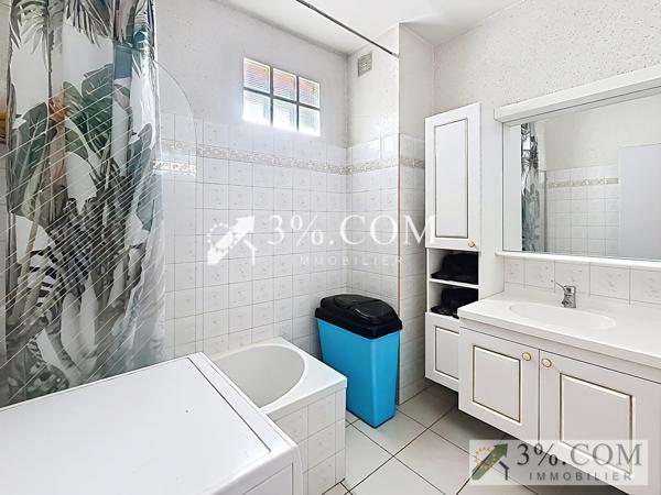 Appartement
                                                                                                                                                                                                                                                                                                                        4 pièce(s)                                                                                                                                                                                                          3 chambre(s)                                                                                                                                                                                                          94  m²