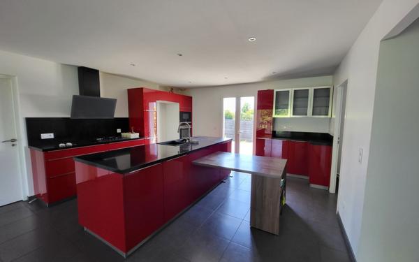 Maison à vendre    5 pièces • 145 m2 Boé