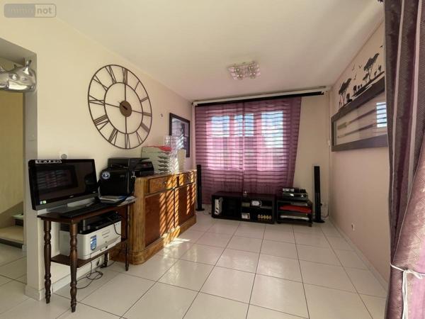 Maison à vendre à Champagné dans la Sarthe (72470), ref : 72033-376