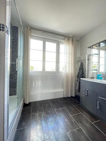 Maison à vendre à Champagné dans la Sarthe (72470), ref : 72033-376