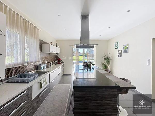 Vente Maison 9 pièces 200 m2 à Riorges