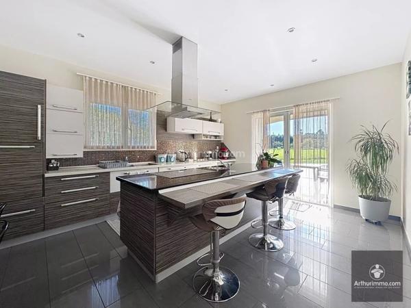 Vente Maison 9 pièces 200 m2 à Riorges