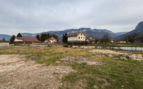 Maison à vendre    4 pièces • 100 m2 Saint-Laurent-du-Pont