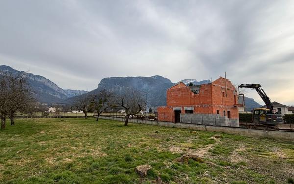 Maison à vendre    4 pièces • 100 m2 Saint-Laurent-du-Pont