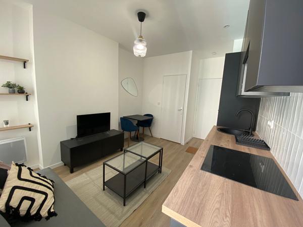 Location appartement près de MARSEILLE - 2 pièce(s) - 23 m² - 800 €/mois