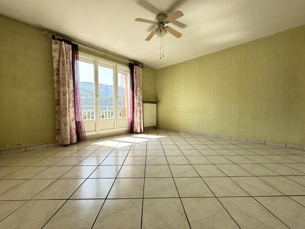 T4 au dernier étage avec vue panoramique - Seyssinet-Pariset - avenue de la République - 68,52 m²