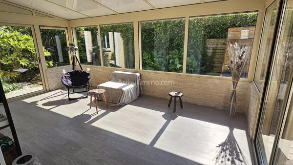 Vente                                                      Maison
                        
                     9 pièces                      181 m2                     à Mondeville