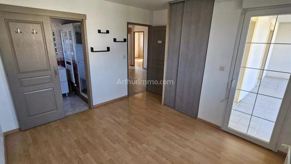 Vente                                                      Maison
                        
                     9 pièces                      181 m2                     à Mondeville
