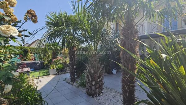Vente                                                      Maison
                        
                     9 pièces                      181 m2                     à Mondeville