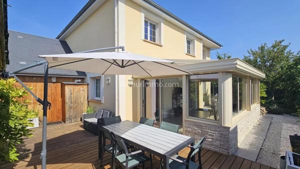 Vente                                                      Maison
                        
                     9 pièces                      181 m2                     à Mondeville