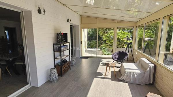Vente                                                      Maison
                        
                     9 pièces                      181 m2                     à Mondeville