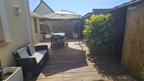 Vente                                                      Maison
                        
                     9 pièces                      181 m2                     à Mondeville