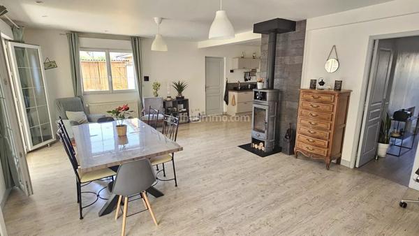 Vente                                                      Maison
                        
                     9 pièces                      181 m2                     à Mondeville
