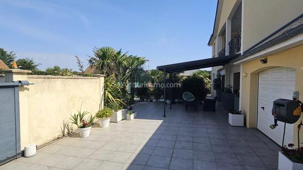 Vente                                                      Maison
                        
                     9 pièces                      181 m2                     à Mondeville
