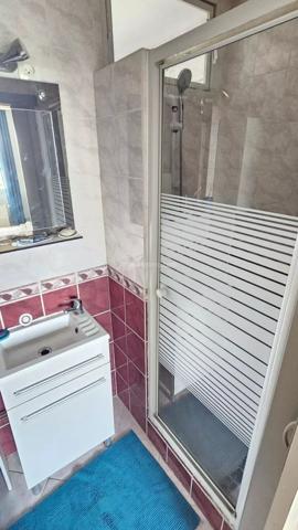 Vente                                                      Maison
                        
                     9 pièces                      181 m2                     à Mondeville