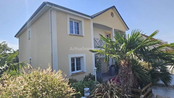 Vente                                                      Maison
                        
                     9 pièces                      181 m2                     à Mondeville