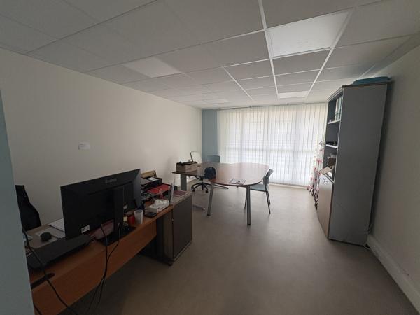Bureaux à louer Chalette sur Loing 212 m2