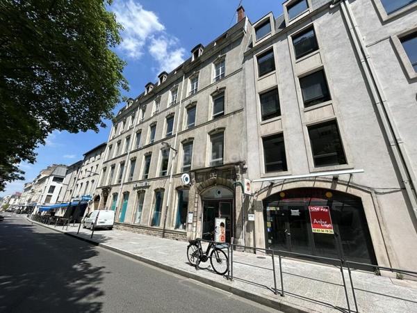 BUREAUX à LOUER de 233 m²