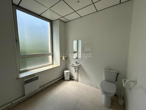 BUREAUX à LOUER de 233 m²