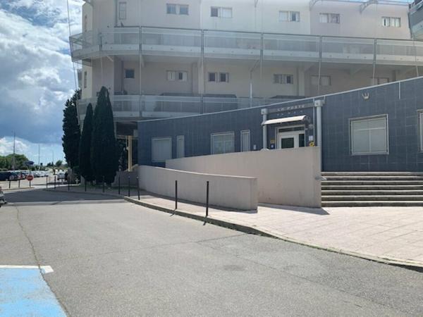 Bureaux à vendre à Chateaurenard avec parkings privatifs et sanitaires privés