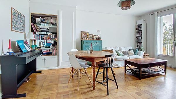 EXCLUSIVITE NANTES - HAUTS-PAVÉS, FELIX FAURE, MONSELET / COPROPRIÉTÉ RÉNOVÉE BBC, Appartement 3 pièces 2 chambres, ascenseur, balcon, cave, grand jardin collectif clos.