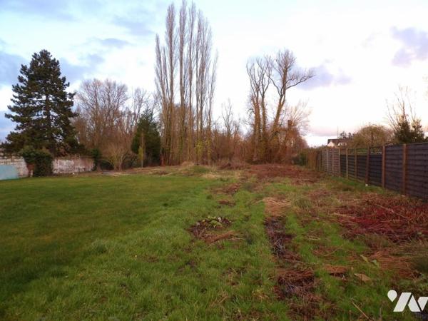 CHOCQUES, une parcelle de terrain à bâtir de 1100 m²