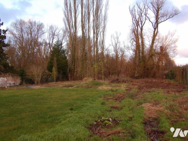 CHOCQUES, une parcelle de terrain à bâtir de 1100 m²