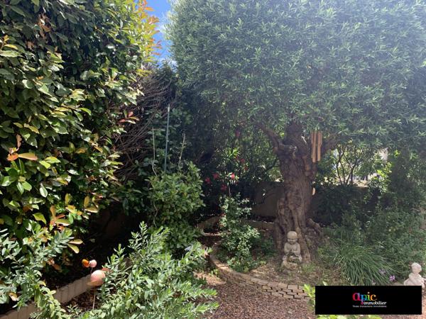 Villa T5 de 152 m² au calme avec piscine