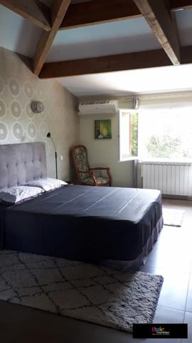 Villa T5 de 152 m² au calme avec piscine